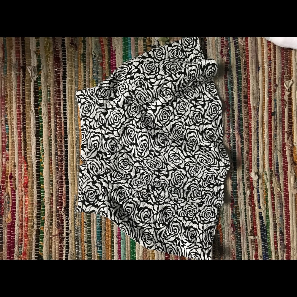 Cute H&M floral skirt